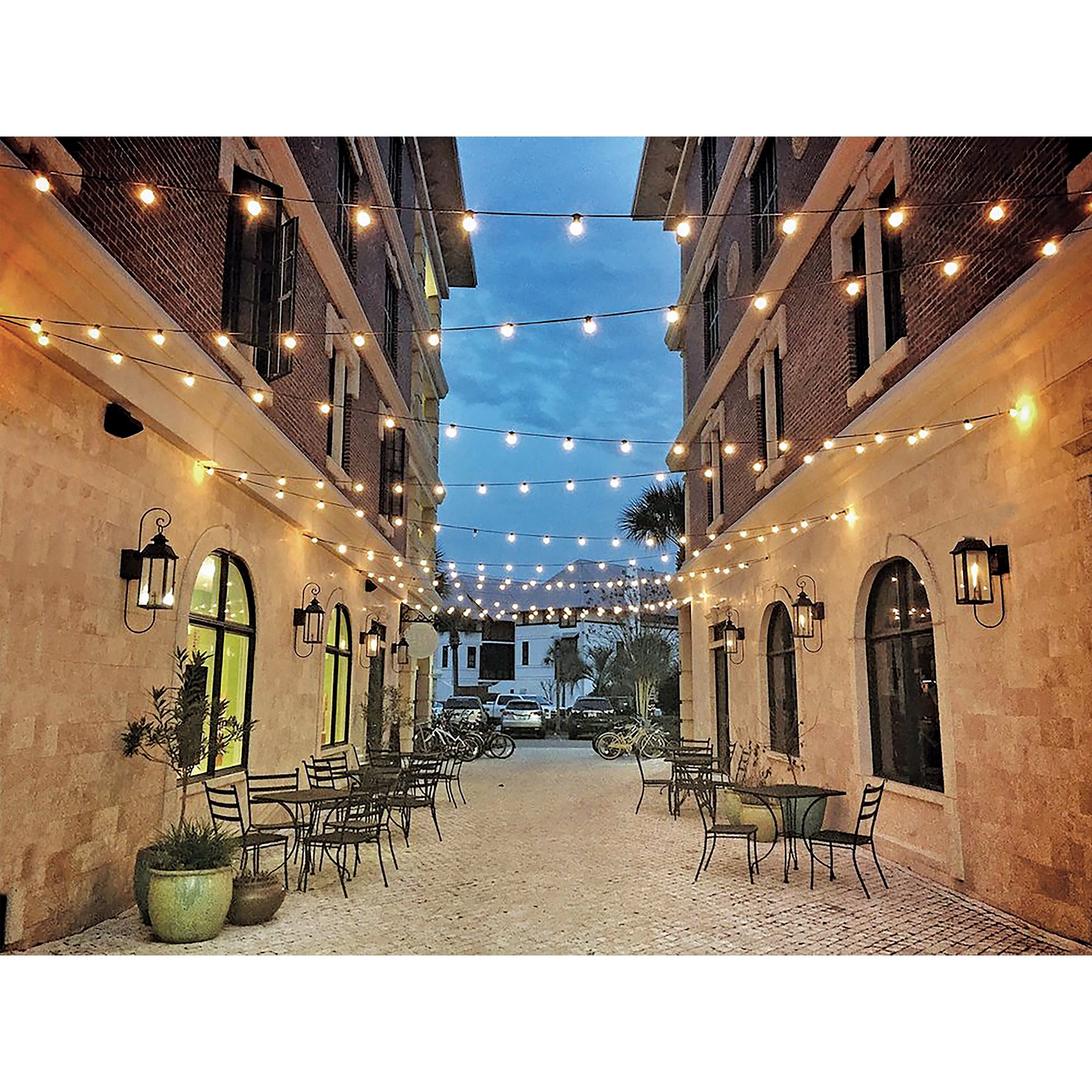 Serie de 14.6 m con 24 luces incandescentes para exterior